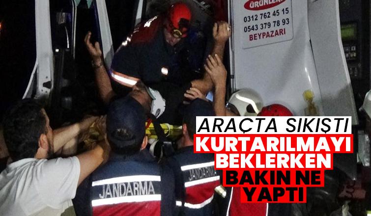 TEM'deki Kazada Araçta Sıkıştı