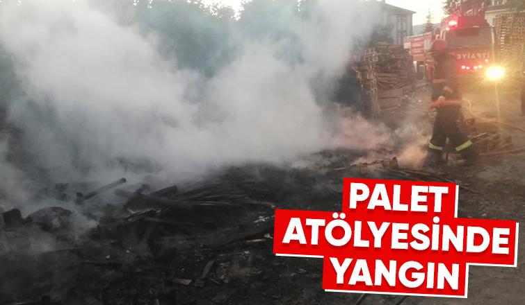 Atölyede paletler yandı