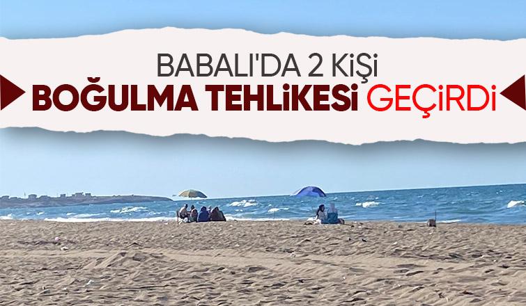 Karadeniz'de 2 kişi boğulma tehlikesi geçirdi