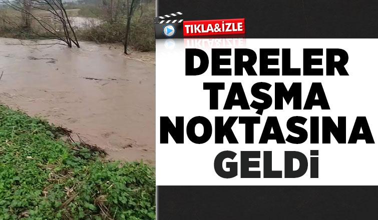 Akyazı’da şiddetli yağış dereler taşma noktasına geldi