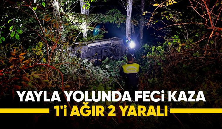 Yayla yolunda otomobil şarampole yuvarlandı: 2 yaralı