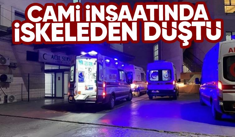 Cami inşaatında iskeleden düştü