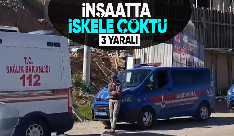 Akyazıda inşaatta iskele çöktü: 3 yaralı