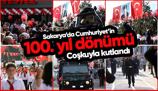 Türkiye Cumhuriyeti'nin kuruluşunun 100. yıl dönümü Sakarya'da törenle kutlandı.