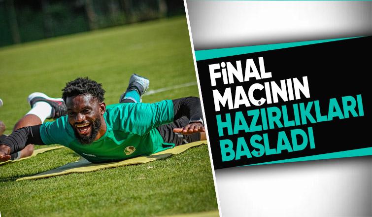 Sakaryaspor play off finaline hazırlanıyor