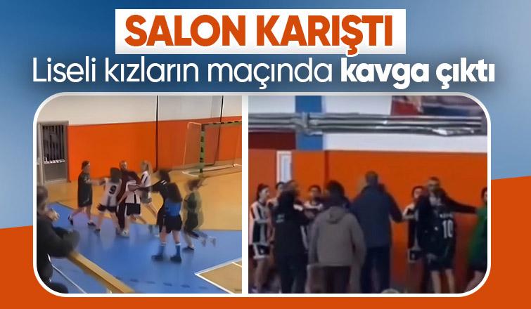 Liselerarası Kız Futsal Final maçında kavga