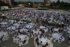 Adapazarı Belediyesi ilk iftarını Güneşler'de verdi