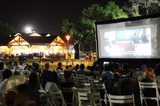 Kent Park'ta sinema keyfi