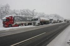 TEM Bolu Dağı geçişinin Ankara yönü ulaşıma kapandı