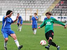 Sakarya Yenikent Güneşspor: 2 Konak Belediyespor: 0