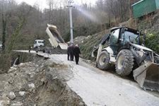 Aşırı yağışlar nedeniyle heyelan oluştu