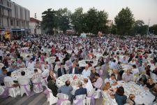 Adapazarlılar Kurtuluş Günü iftarında buluştu