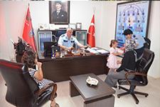 Polise tatlı teşekkür