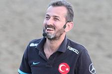 Oktay Sarı, büfesinin çatısından düştü