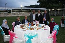 Söğütlü Belediyesi Muhtarlar ve STKlara iftar düzenledi