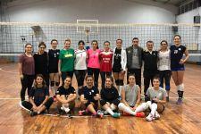 Sakarya Barosu Kadın Voleybol Takımı rakibine şans tanımadı