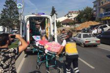 Hasta taşıyan ambulans, 11 yaşındaki çocuğa çarptı