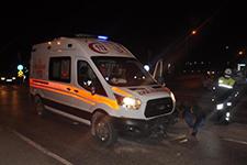 Yaralıları taşıyan ambulans kaza yaptı