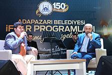 İlahiyatçı Yazar Ömer Döngeloğlu Sakaryalılarla iftar yaptı