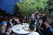 Şehidin ana ocağında kurulan iftar sofralarında buluştular 