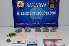 Sakarya'da 1 kilo 66 gram esrar yakalandı 