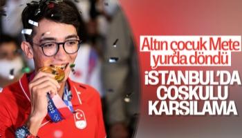 Olimpiyat şampiyonu Mete Gazoz'a coşkulu karşılama