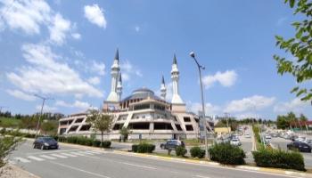 Şeyh Edebali Camii'nin İbadete Açılacağı Tarih Belli Oldu