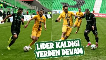 Sakaryaspor, Bayburt'u Tahir ile geçti