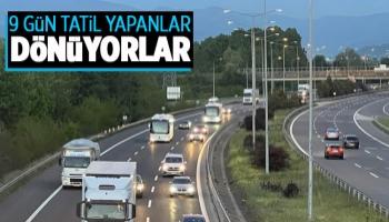 Tatil dönüşü otoyollar yoğun