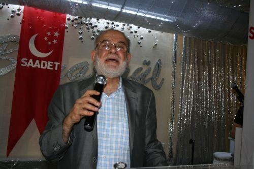 Karamollaoğlu, "Siyonistler Müslümanları parçalıyor"