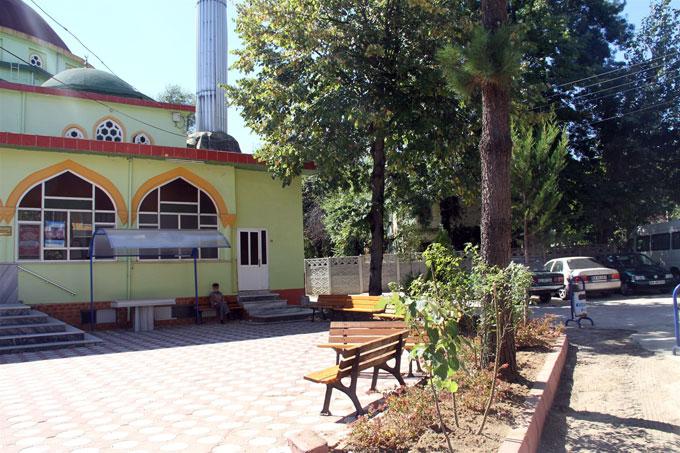 Küçücek Merkez Camii'nde çalışmalar tamamlanıyor