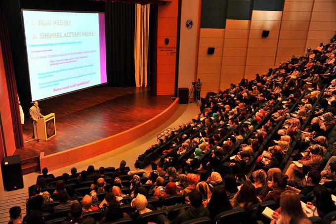 SAÜ'de Bilgi ve Zihinsel Altyapısı semineri verildi