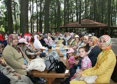 Hizmet Gezileri Sürüyor