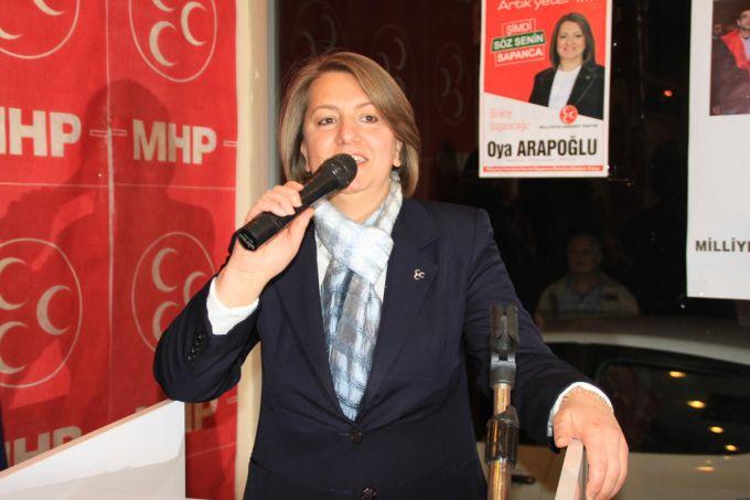 Sapanca'da 40 kişi MHP'ye katıldı