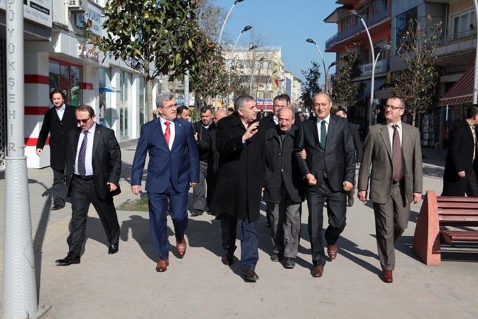 Başkan Toçoğlu: "Esnafımızla ortak projeler üretiyoruz"