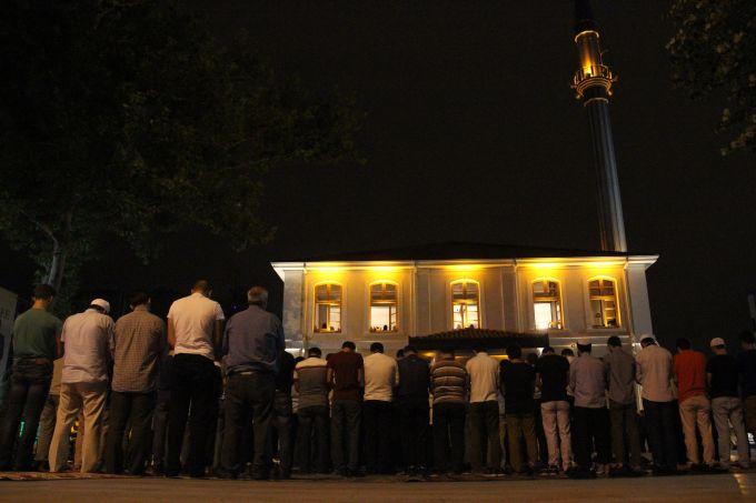 Sakarya'da ilk teravih namazı kılındı