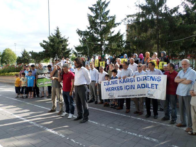 Mısır darbesinin yıl dönümünde AKM önünde buluştular