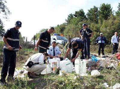 İlaçlamada Kullanılan Bidonlar Arazide Bulundu