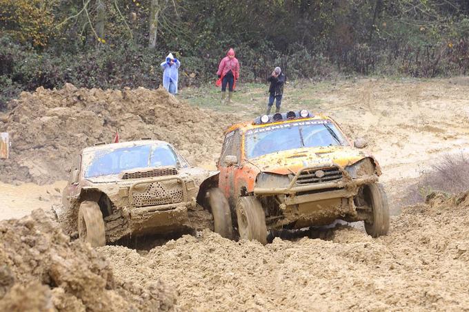 Off-Road Şampiyonası'ndan inanılmaz görüntüler