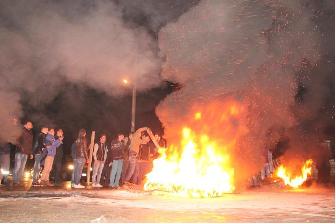 Akyazı'da mahalle sakinlerinden eylem