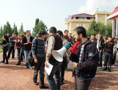 Sakarya Üniversitesi'nden Dolmuş Protestosu