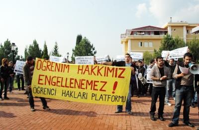 Sakarya Üniversitesi'nden Dolmuş Protestosu