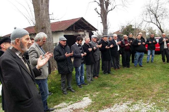 Almanya'da ölen gencin cenazesi Akyazı'da toprağa verildi