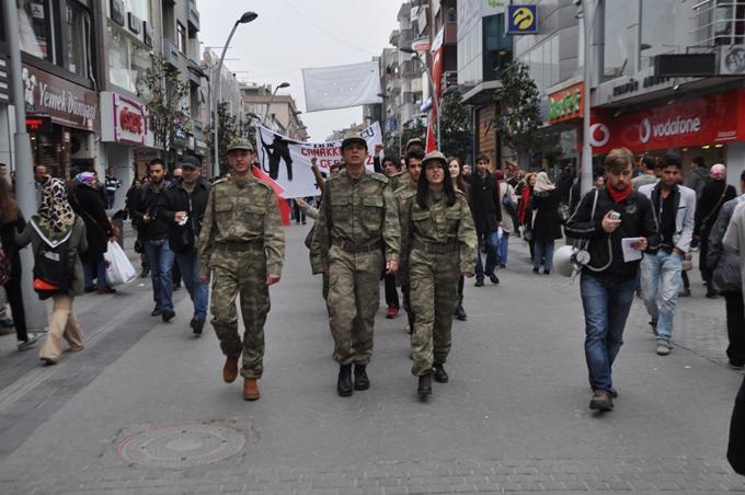 Öğrencilerden Çanakkale Zaferi 100. yıl etkinliği