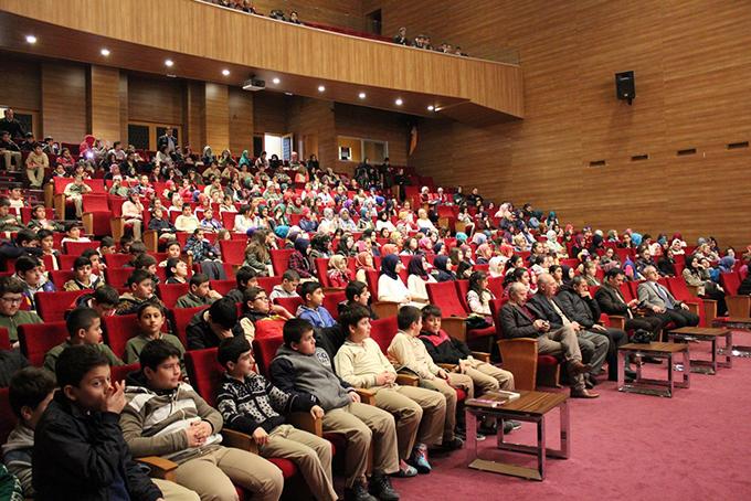 İmam Hatip Öğrencileri Yazar Ömer Sevinçgül ile Buluştu
