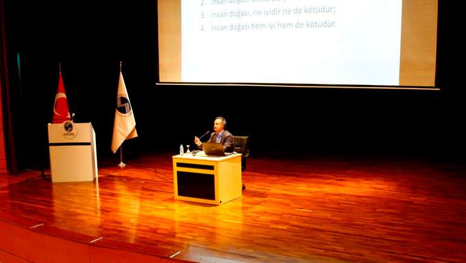 SASGEM 'İnsan Fenomeni' isimli konferans gerçekleştirdi