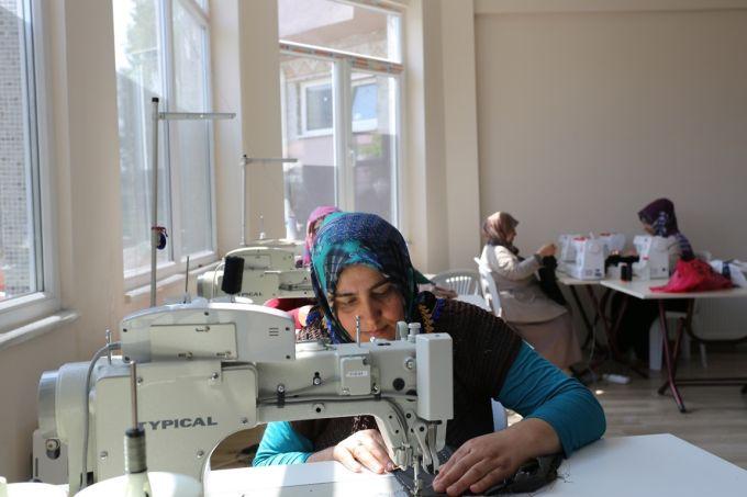 İlk tasarımlarını kendileri için yaptılar