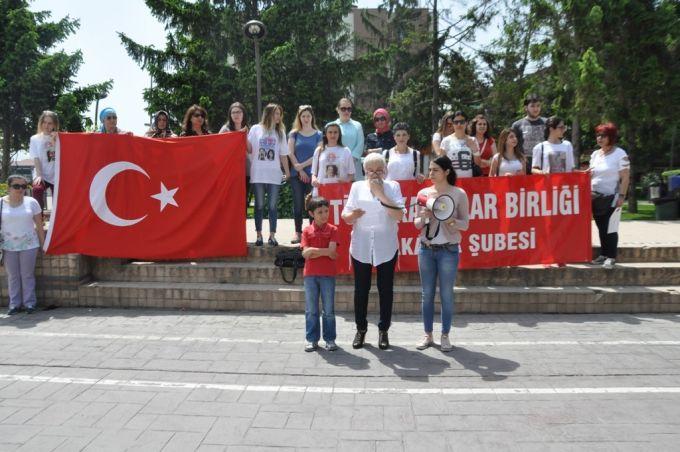 TKB üyeleri kadına şiddeti protesto etti