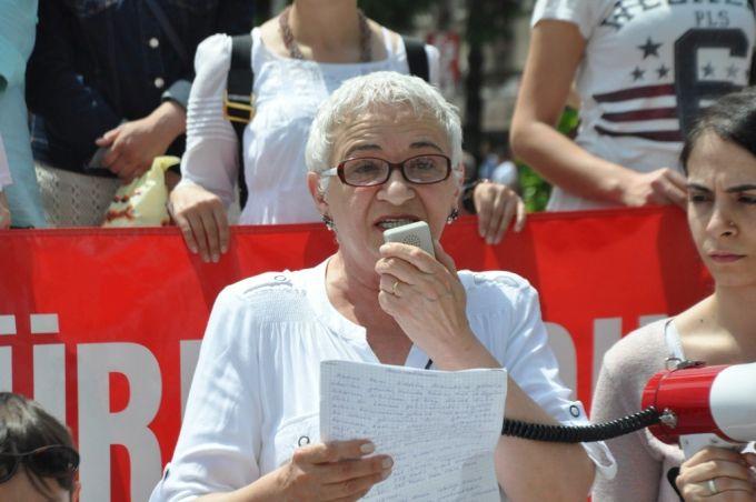 TKB üyeleri kadına şiddeti protesto etti