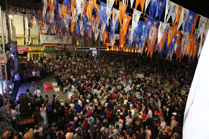 Uğur Işılak'tan muhteşem konser